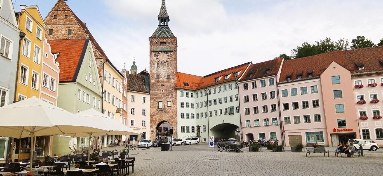 Grosses Zimmer Bad Kueche Wohnzimmer Terasse Garten Zentral Ruhig Ландсберг-на-Лехе Экстерьер фото
